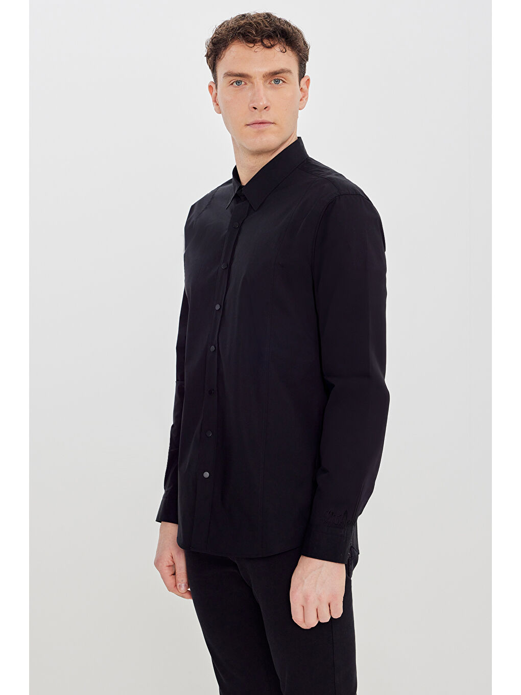 Erkek Siyah Slim Fit Dar Kesim Pamuklu Klasik Yaka Gömlek-2