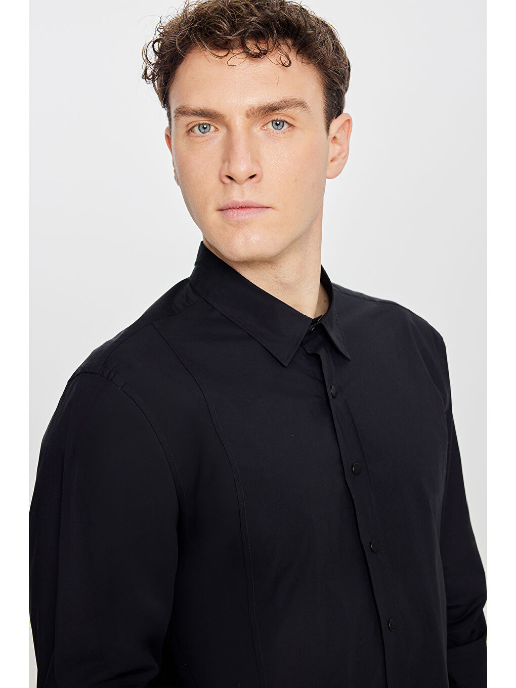Erkek Siyah Slim Fit Dar Kesim Pamuklu Klasik Yaka Gömlek-3