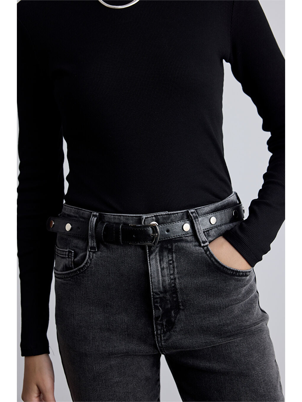 Metal Zımbalı Kemer Siyah-4