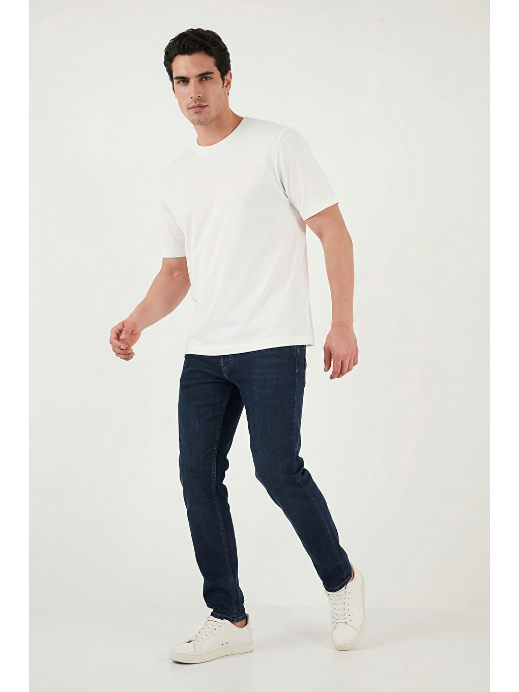 Lacivert Dar Kalıp Dar Paça Yüksek Bel Jean Pantolon 3300C51TOKYO-1