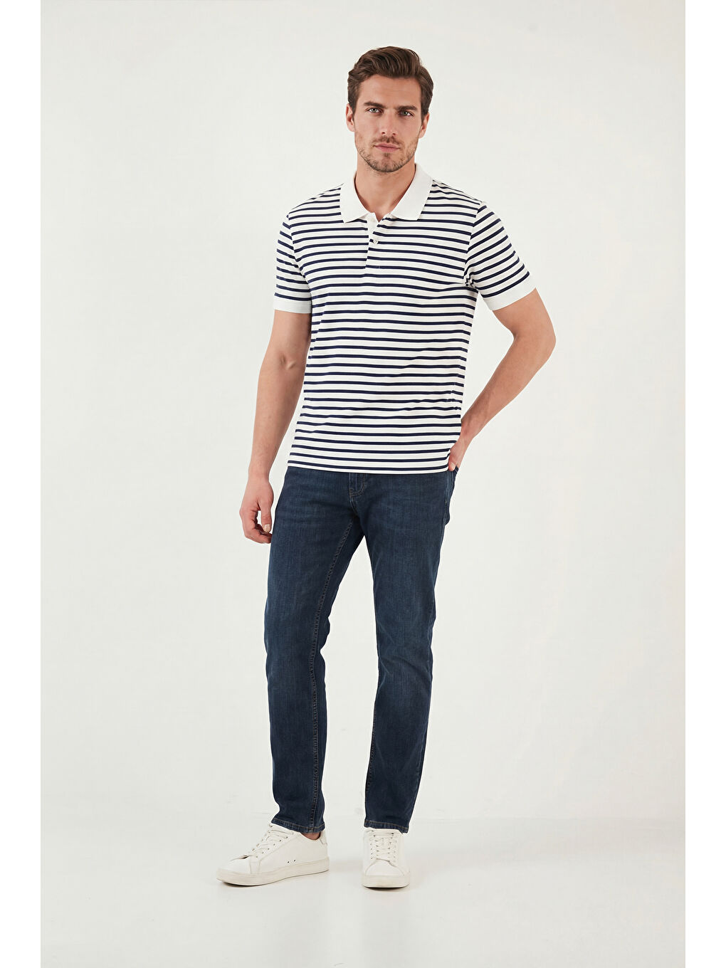 Lacivert Normal Kalıp Boru Paça Normal Bel Jean Pantolon 2203C51PARMA-2