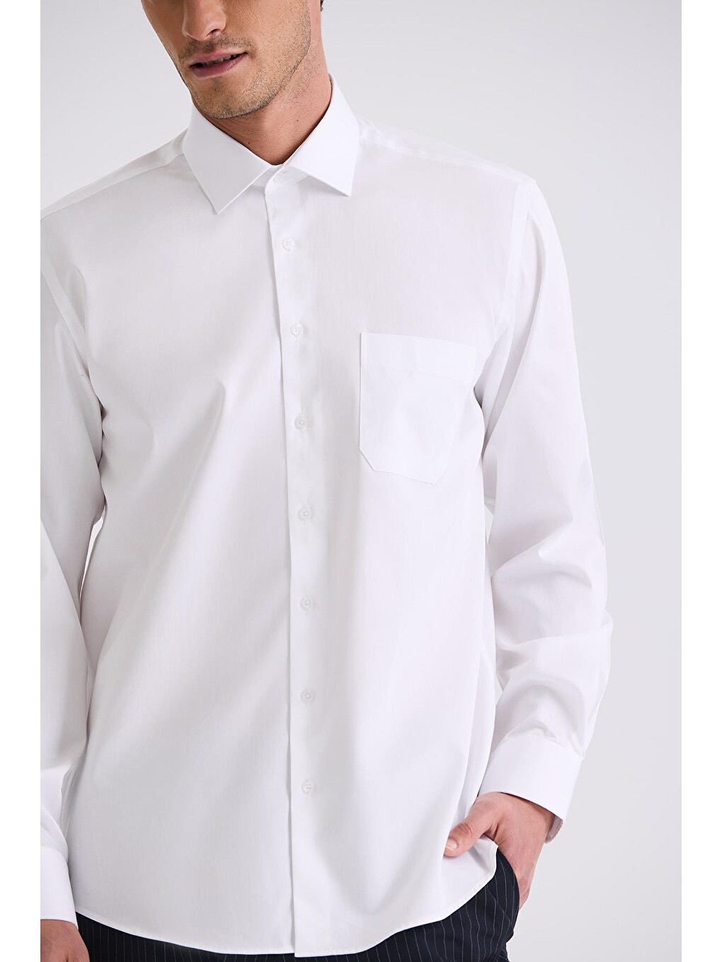 Beyaz Classic Fit %100 Pamuk Gömlek-2