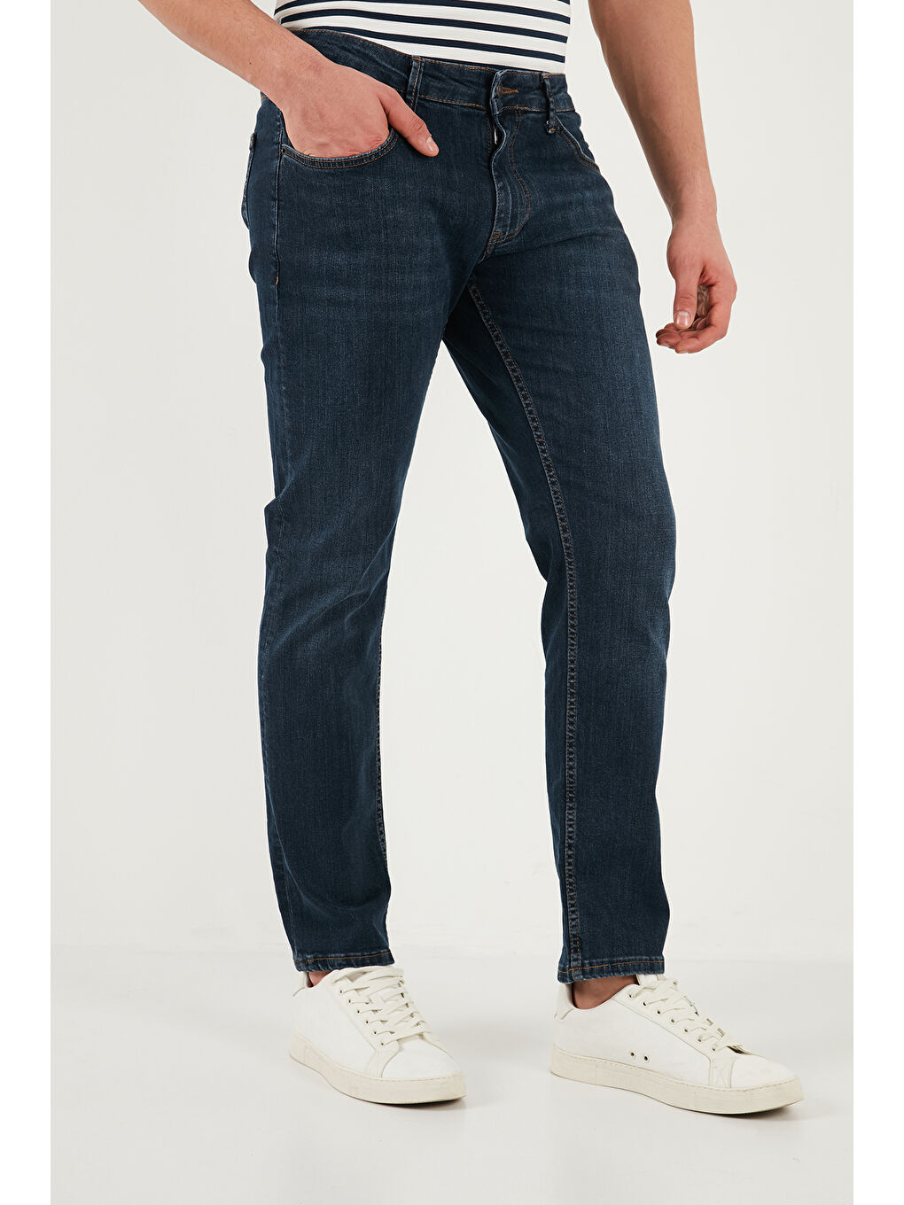 Lacivert Normal Kalıp Boru Paça Normal Bel Jean Pantolon 2203C51PARMA-4