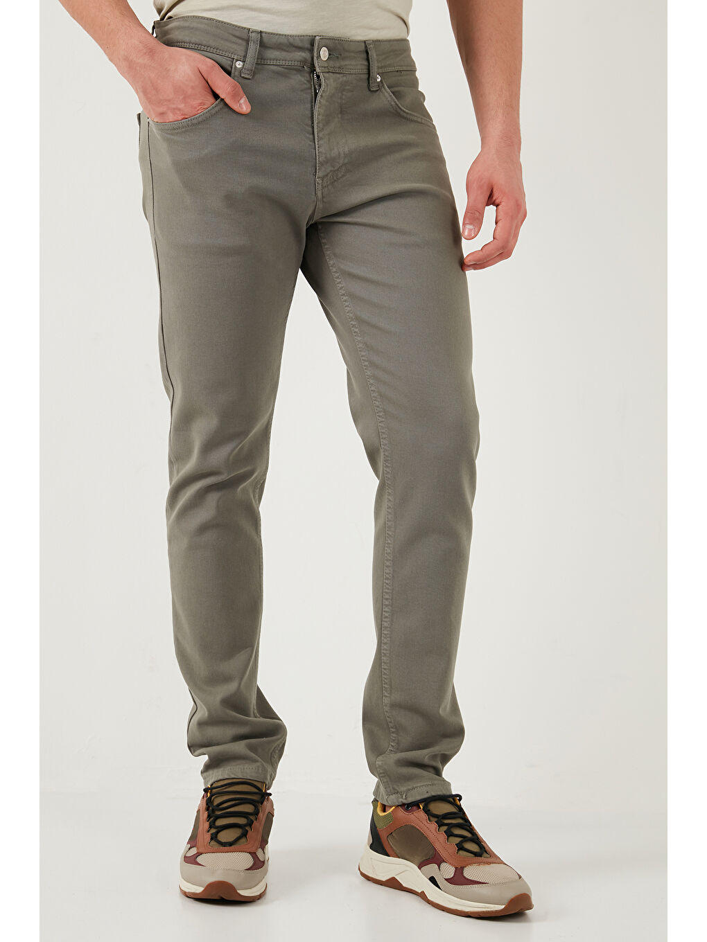 Haki Dar Kalıp Yüksek Bel Dar Paça Jean Pantolon 3300C71TOKYO-3