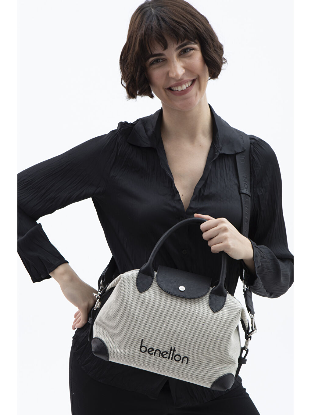 Siyah Kadin Kol Çantasi Si̇yah BNT1624