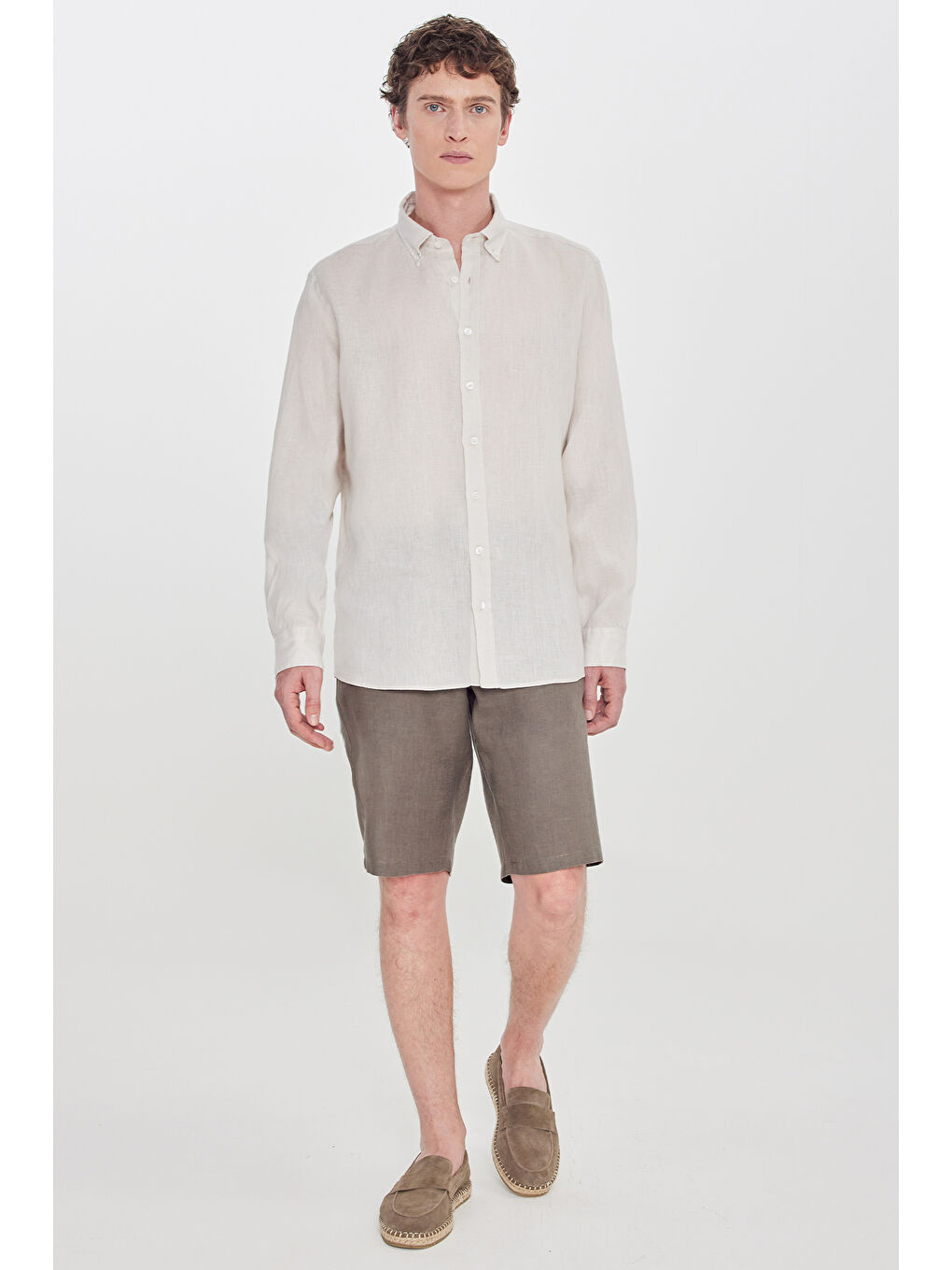 Erkek Bej %100 Keten Comfort Fit Rahat Kesim Düğmeli Yaka Gömlek-1