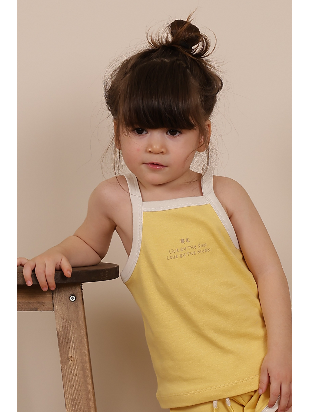 Pastel Sarı Askılı Nakışlı Kız Çocuk Üst-1