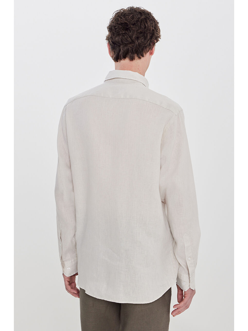 Erkek Bej %100 Keten Comfort Fit Rahat Kesim Düğmeli Yaka Gömlek-4