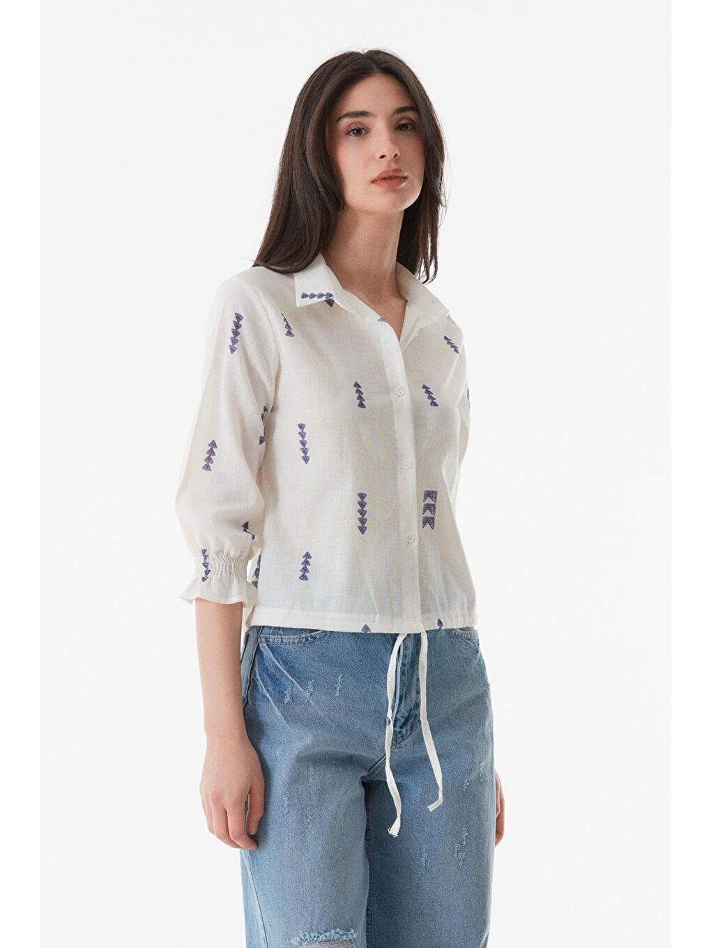 Ekru Baskılı Bağcıklı Uzun Kollu Gömlek-4