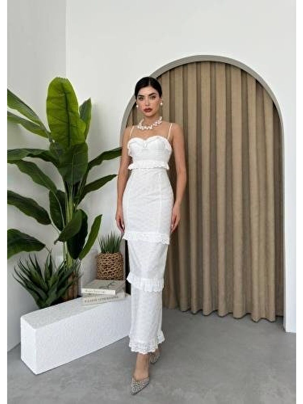 Beyaz Lere Ip Askılı Elbise-2