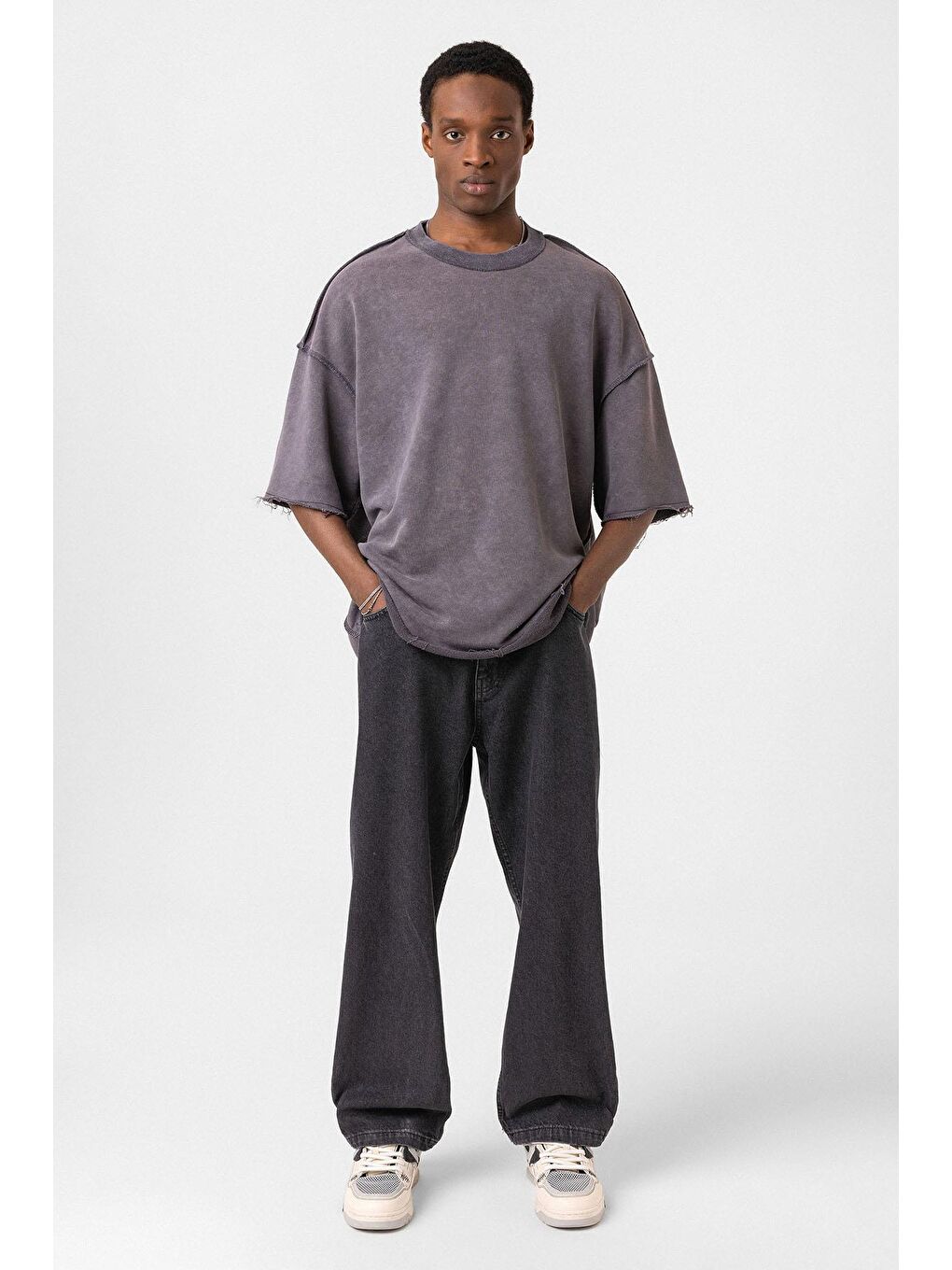 Gri Yıkamalı Oversize Tişört Füme