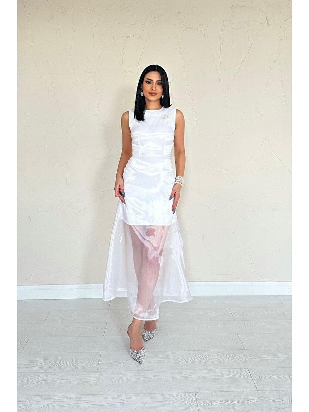 Beyaz Organze Detaylı Atlas Elbise-2