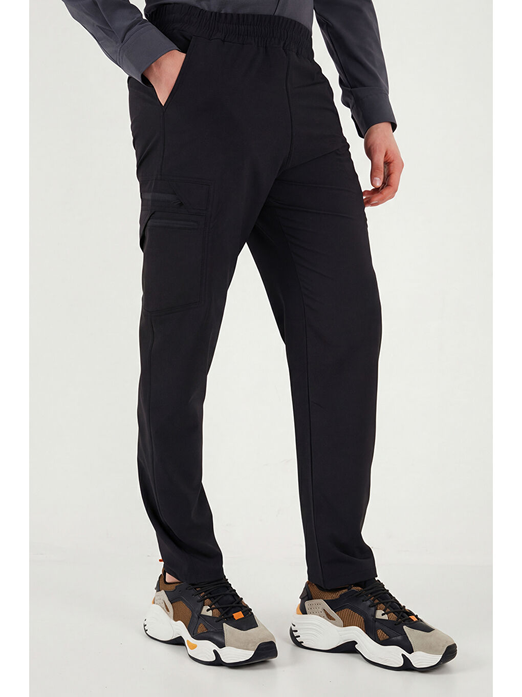 Siyah Normal Kalıp Lastikli Bel Su İtici Düz Paça Trekking ve Kurye Pantolon 693288-4