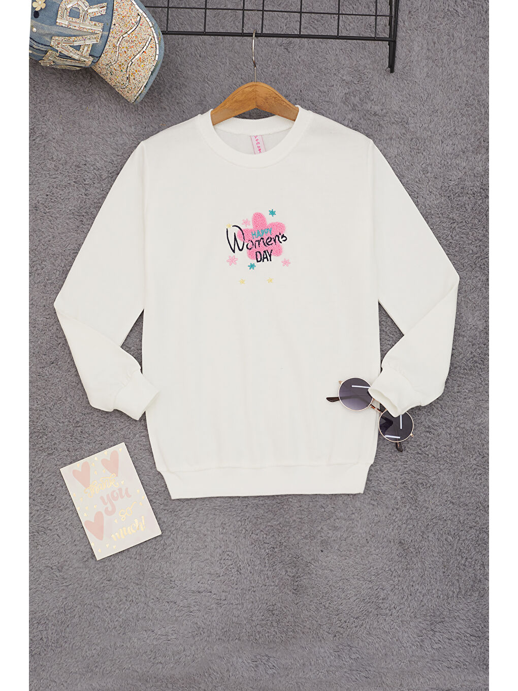 Pembe Life Kids Club Ekru Çiçek Nakışlı Kız Çocuk Kız Çocuk Sweatshirt 17191