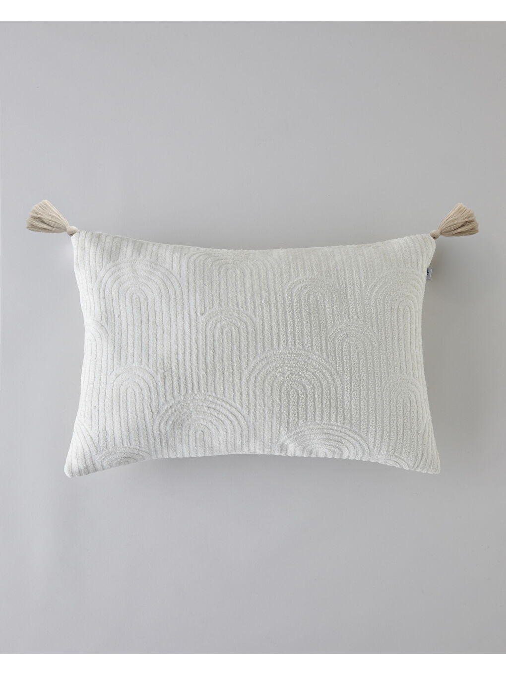 Ekru Deluxe Jakarlı Dekoratif Kırlent 35x55 cm Krem