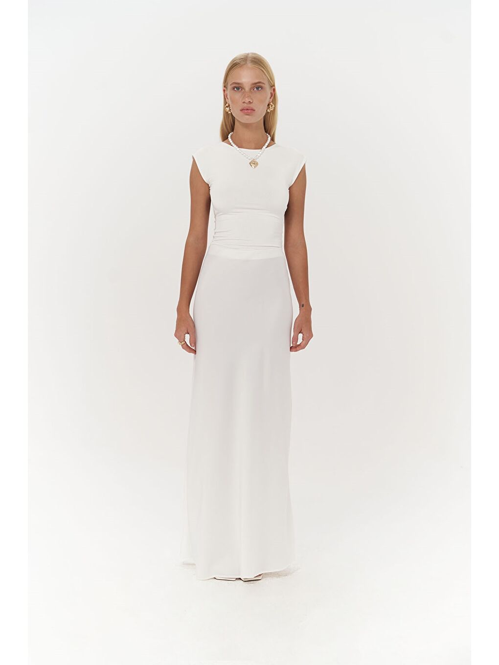 Cecil Yırtmaç Detay Beyaz Saten Etek