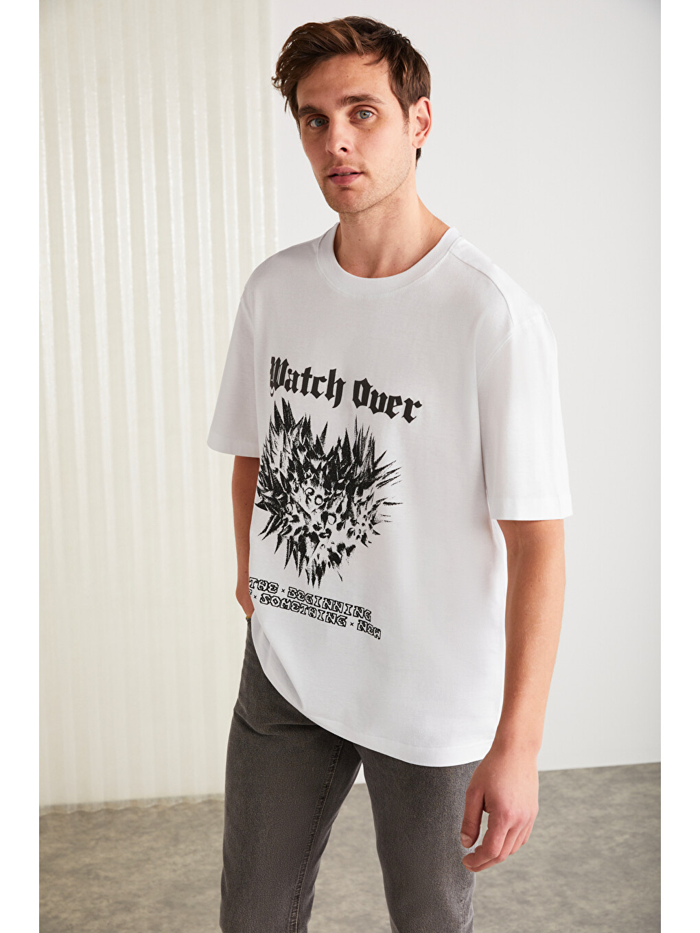 Clıent Erkek %100 Organik Pamuklu Regular Fit Baskı Detaylı Bisiklet Yaka Örme Beyaz T-shirt-1