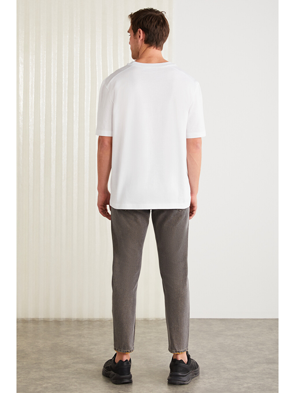 Clıent Erkek %100 Organik Pamuklu Regular Fit Baskı Detaylı Bisiklet Yaka Örme Beyaz T-shirt-4