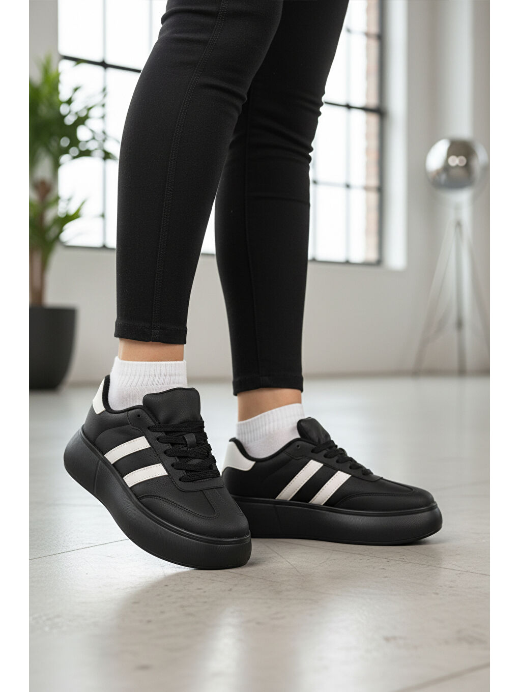 Siyah Yüksek Taban Bağcıklı Unisex Sneaker DVS-01 Z-2