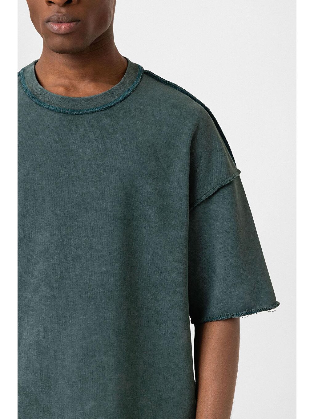 Yeşil Yıkamalı Oversize Tişört Nefti-5