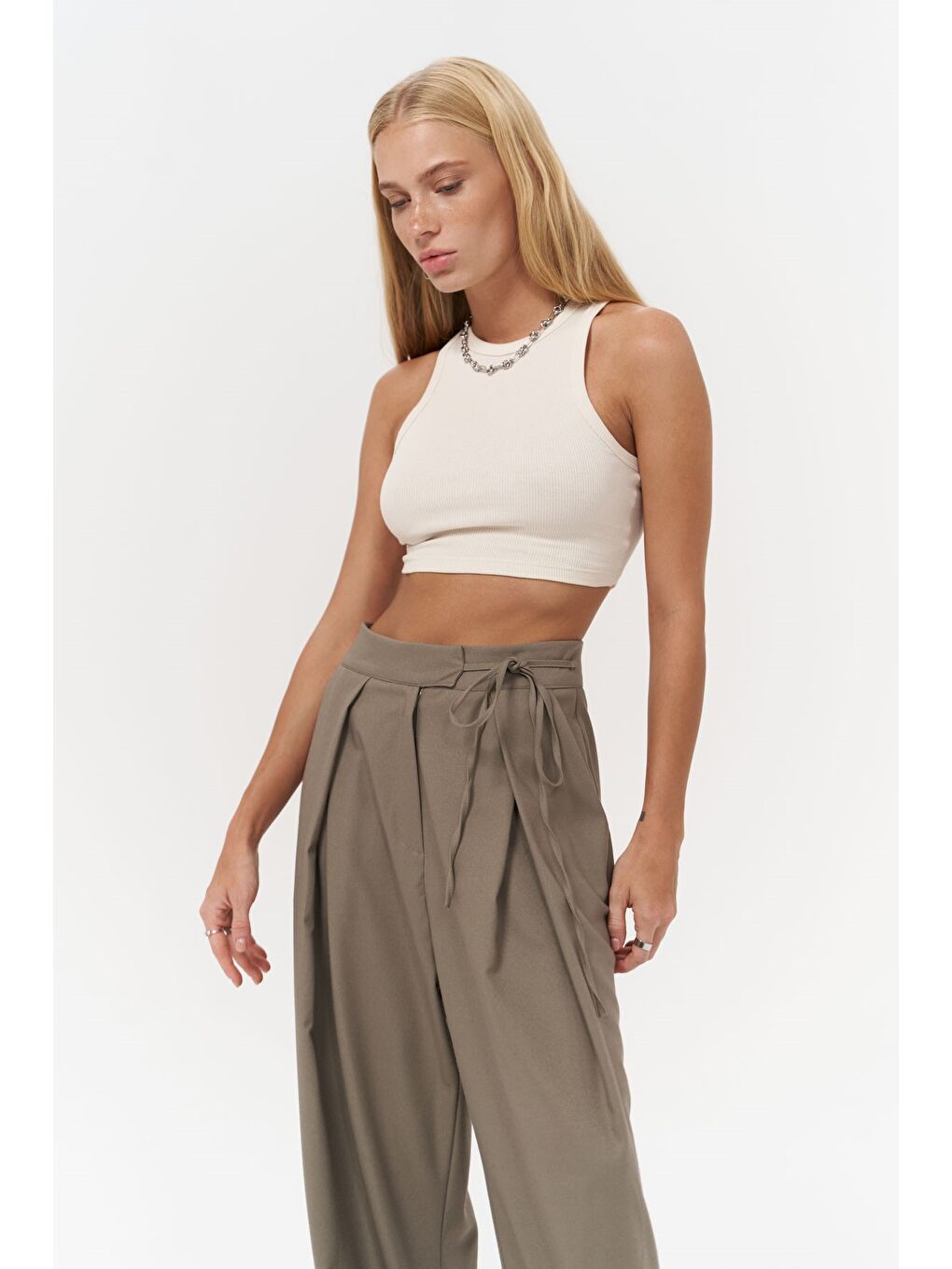 Fleur Fitilli Halter Yaka Bej Crop-1