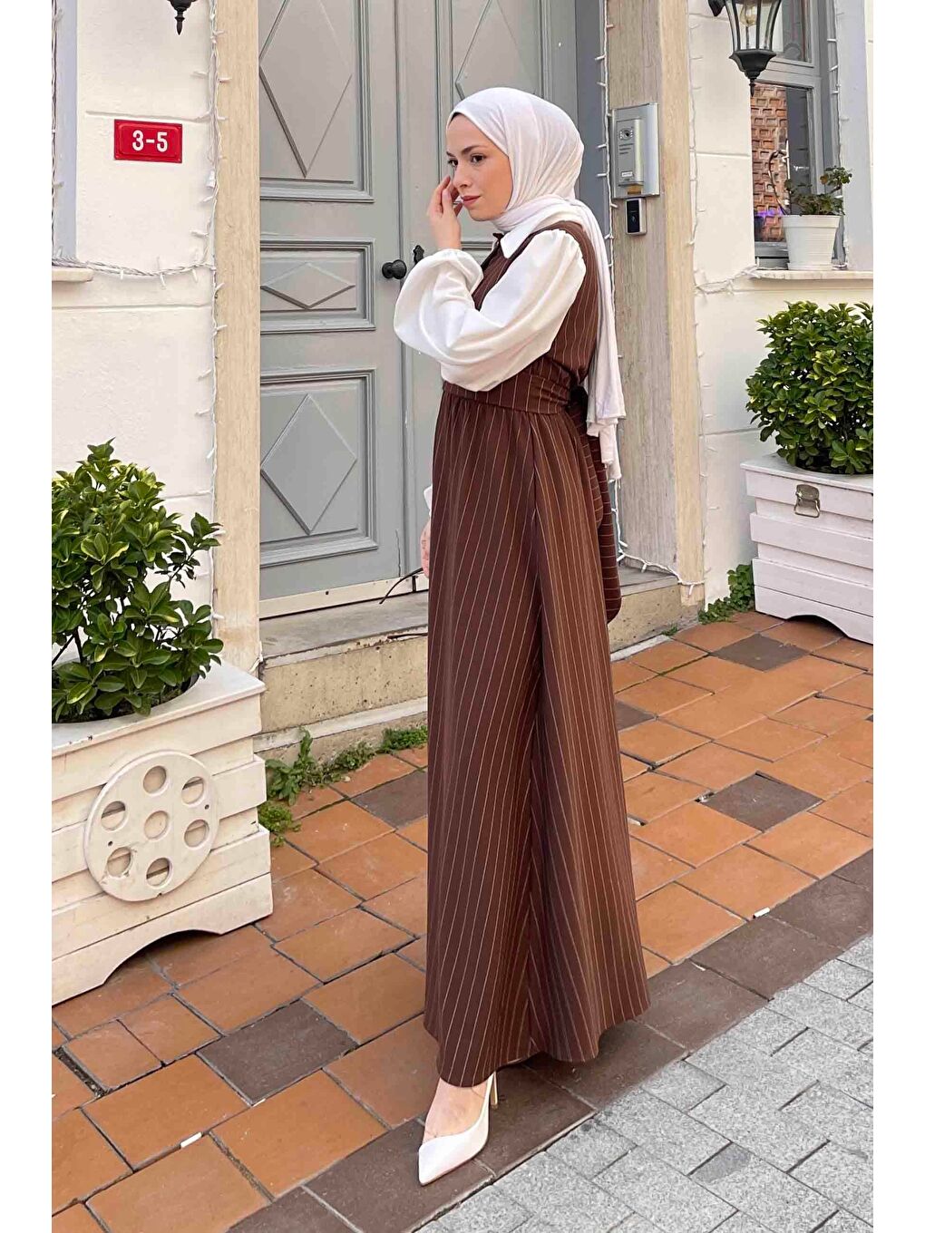 Çizgi Detaylı Garnili Elbise Acı Kahverengi-1