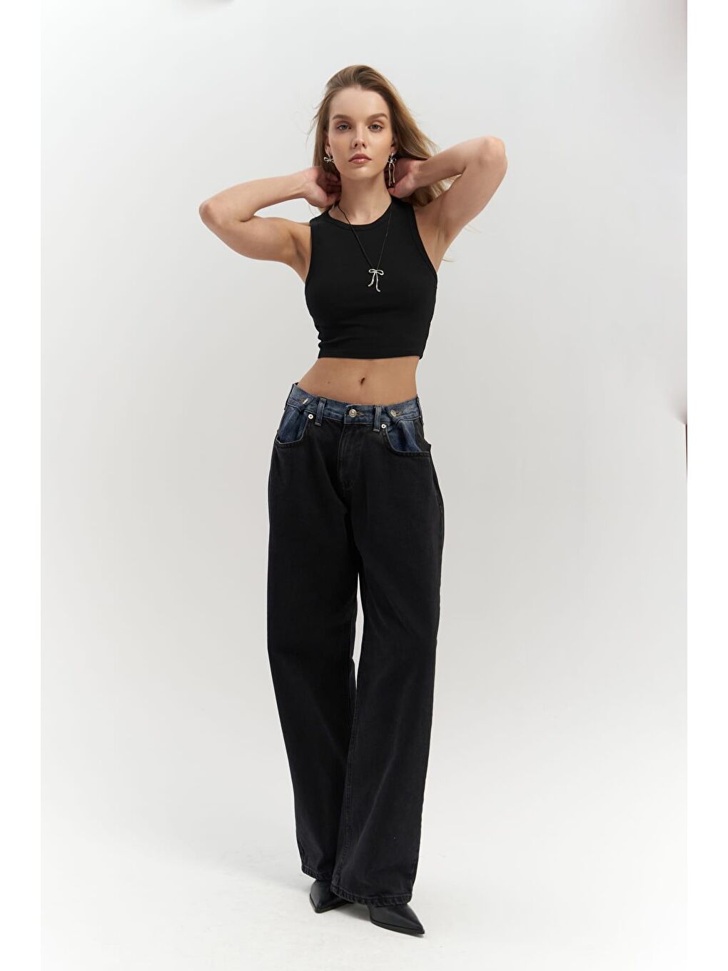 Fleur Fitilli Halter Yaka Siyah Crop-6