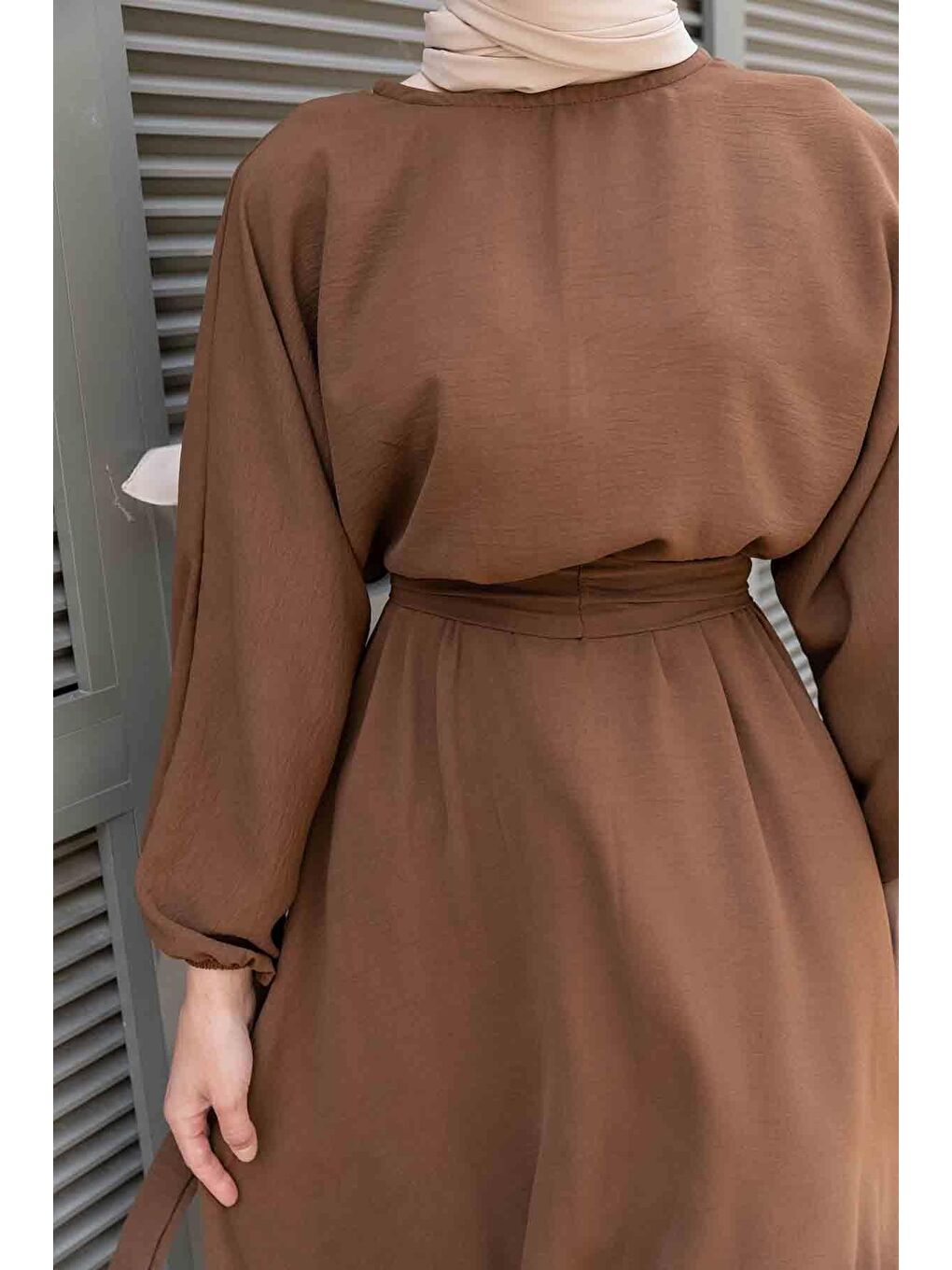 Yarasa Kol Prenses Elbise Kahverengi-3