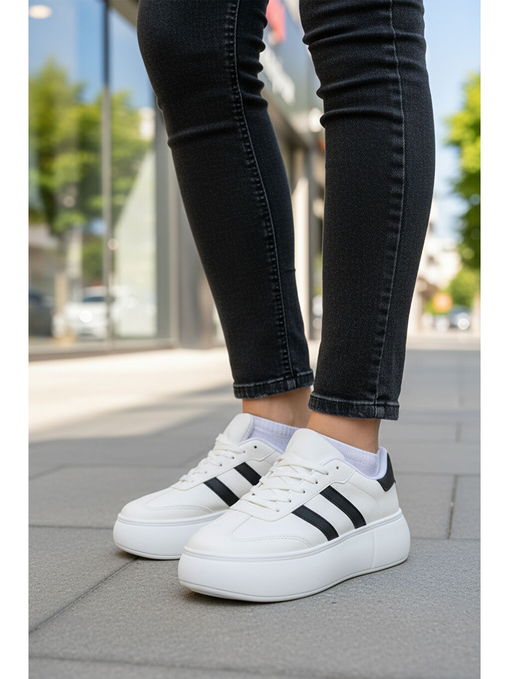 Beyaz Siyah Yüksek Taban Bağcıklı Unisex Sneaker DVS-01 Z-2