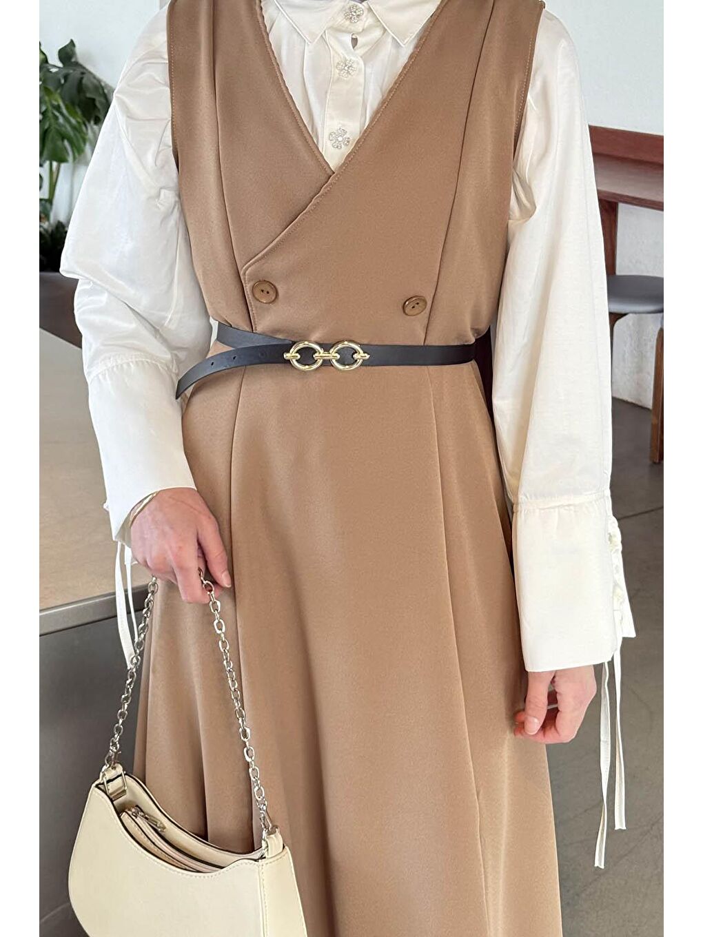 Kahverengi Düğme Detaylı Kolsuz Tesettür Elbise Çikolata Kahve-2