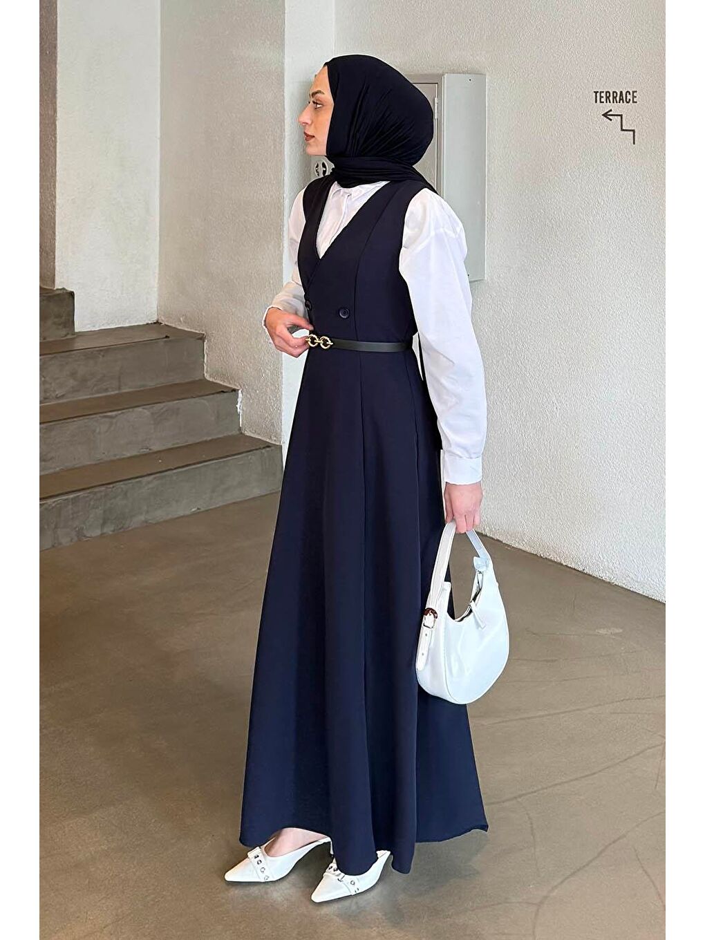 Düğme Detaylı Kolsuz Tesettür Elbise Lacivert-1