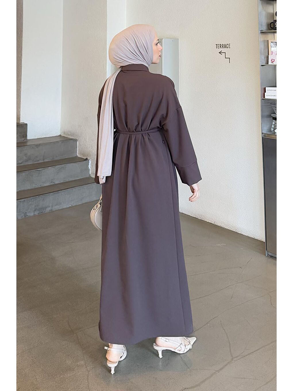 Takma Manşet Detaylı Dabıl Tesettür Elbise Acı Kahverengi-3