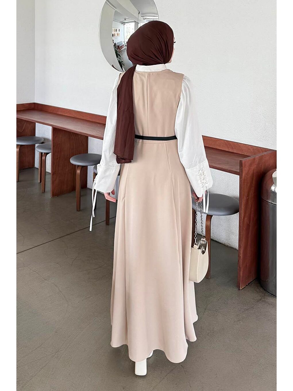 Düğme Detaylı Kolsuz Tesettür Elbise Bej-3