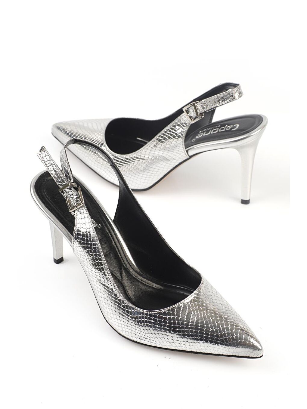 Gri Arkası Açık Orta Topuklu Yumuşak Pedli Taban Kadın Ayakkabı-1