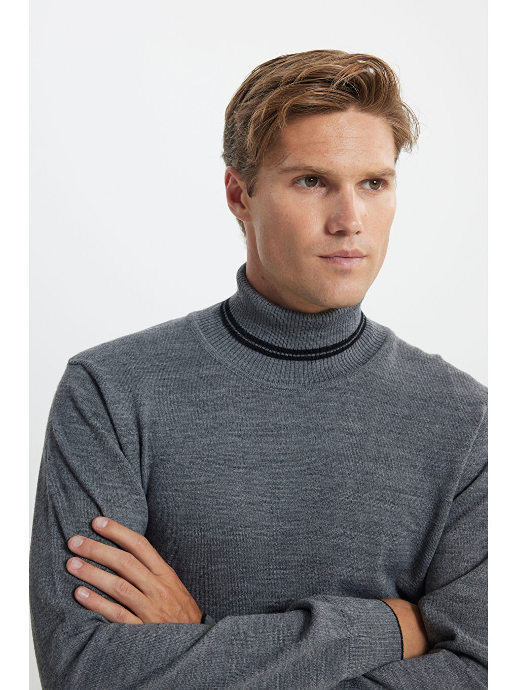 Erkek Antrasit Standart Fit Normal Kesim Tam Balıkçı Yaka Triko Kazak-3