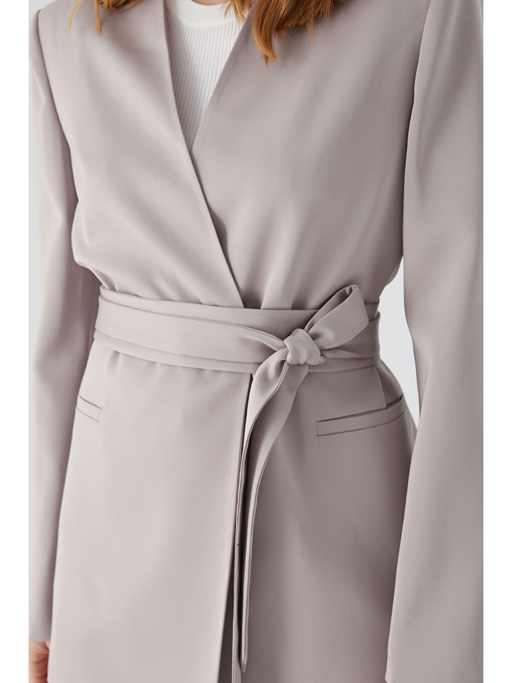 Bej Kemerli Yakasız Saten Blazer Ceket Taş-3