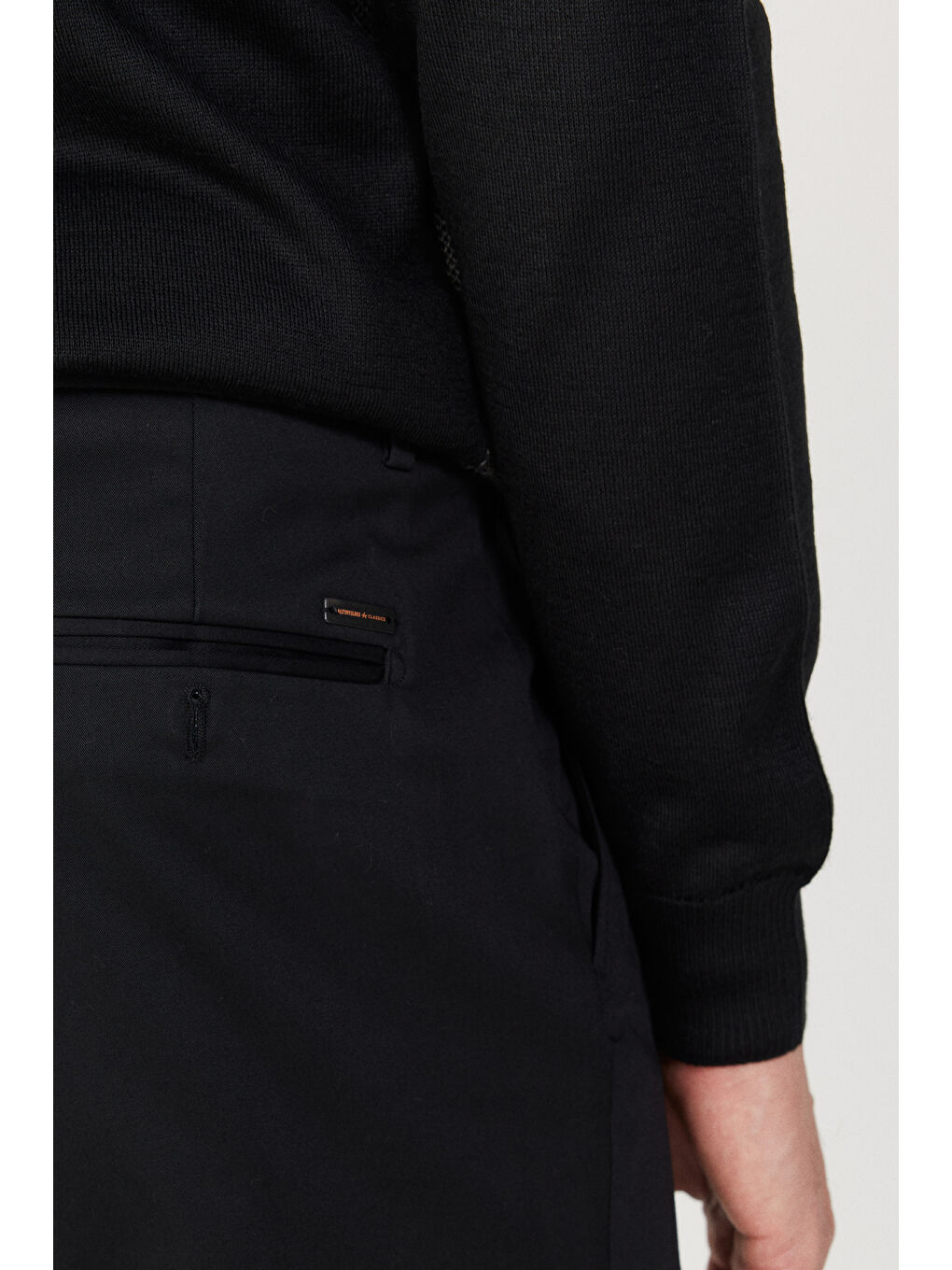 Erkek Siyah Slim Fit Dar Kesim Gabardin Kumaş Desenli Pamuklu Esnek Beli Lastikli Pantolon-4