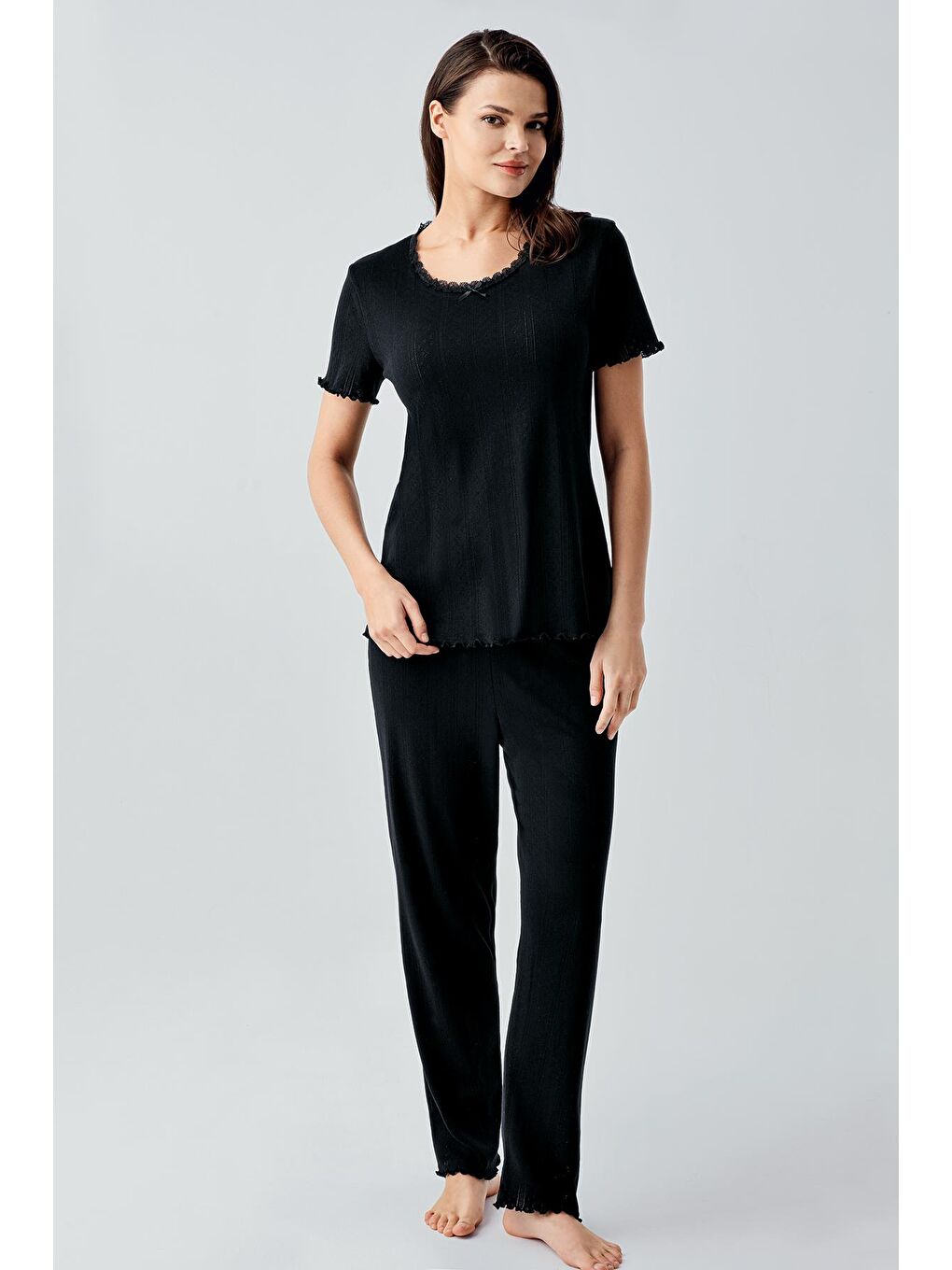 Siyah Kısa Kollu Ajurlu Askılı Esnek Pamuklu Pijama Takım