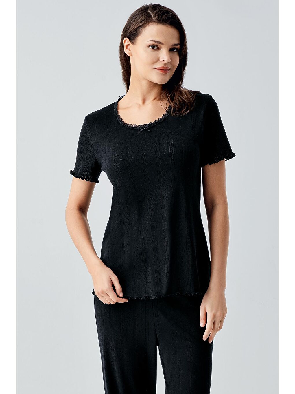 Siyah Kısa Kollu Ajurlu Askılı Esnek Pamuklu Pijama Takım-1