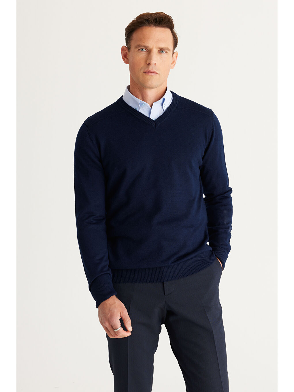 Erkek Lacivert Standart Fit Normal Kesim V Yaka Pamuklu Triko Kazak-2