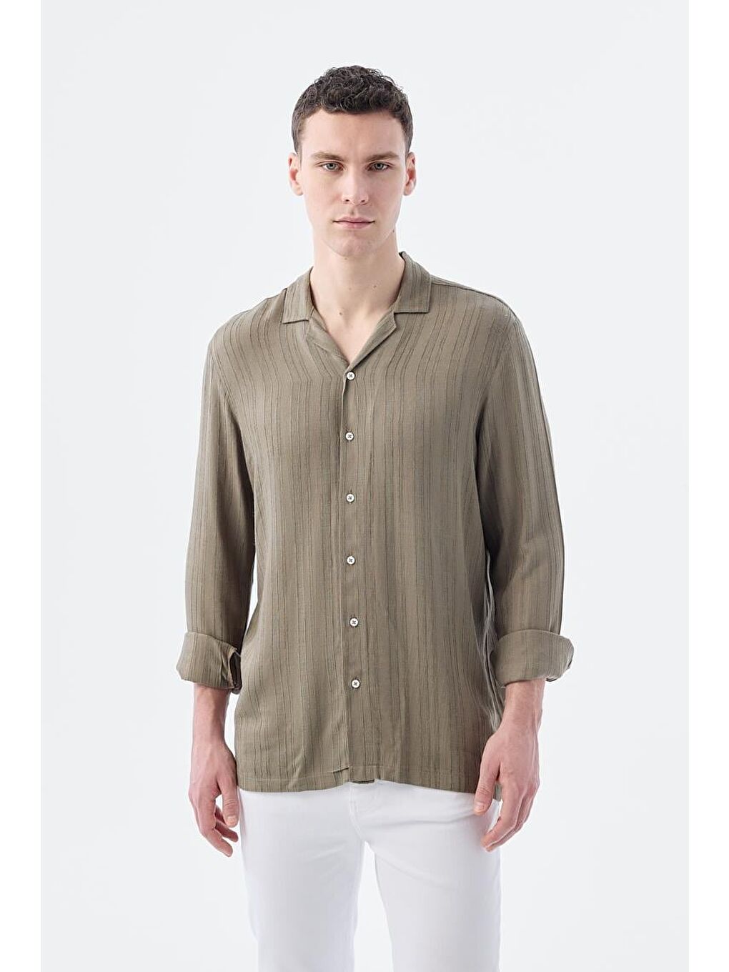 Haki Klasik Fit Apaş Yaka Çizgili %100 Pamuk Bohem Gömlek