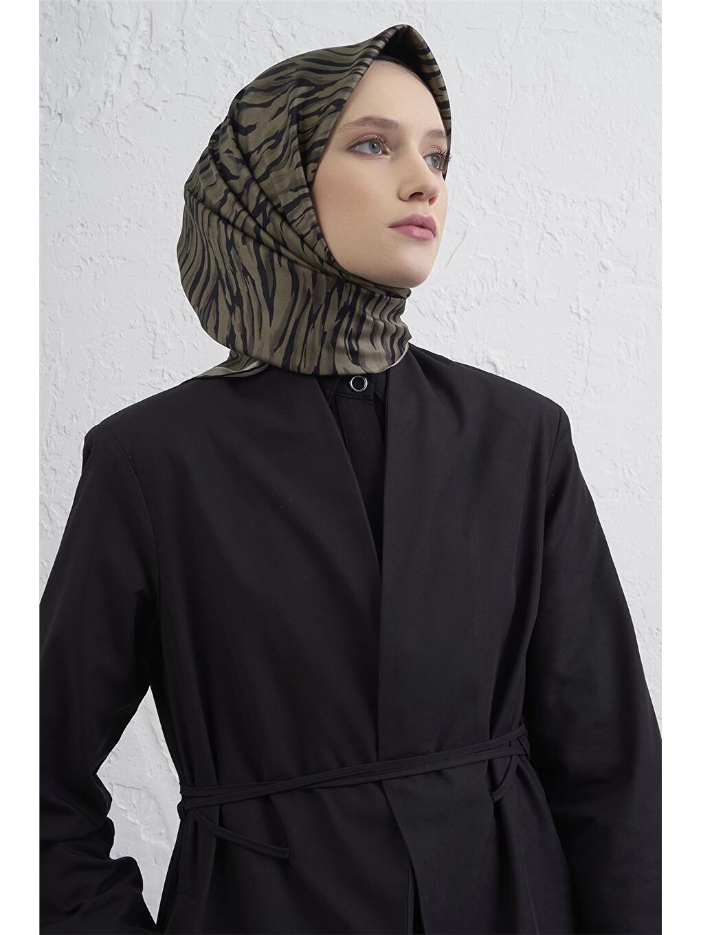 Kahverengi Klasik Desenli Saf İpek Twill Eşarp 9435D 40-1