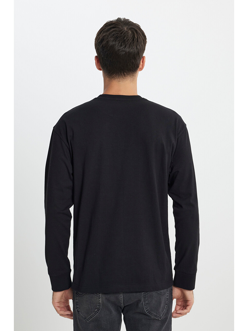 Loose Fit Rahat Kesim Bisiklet Yaka %100 Pamuk Siyah Uzun Kollu Tişört-4
