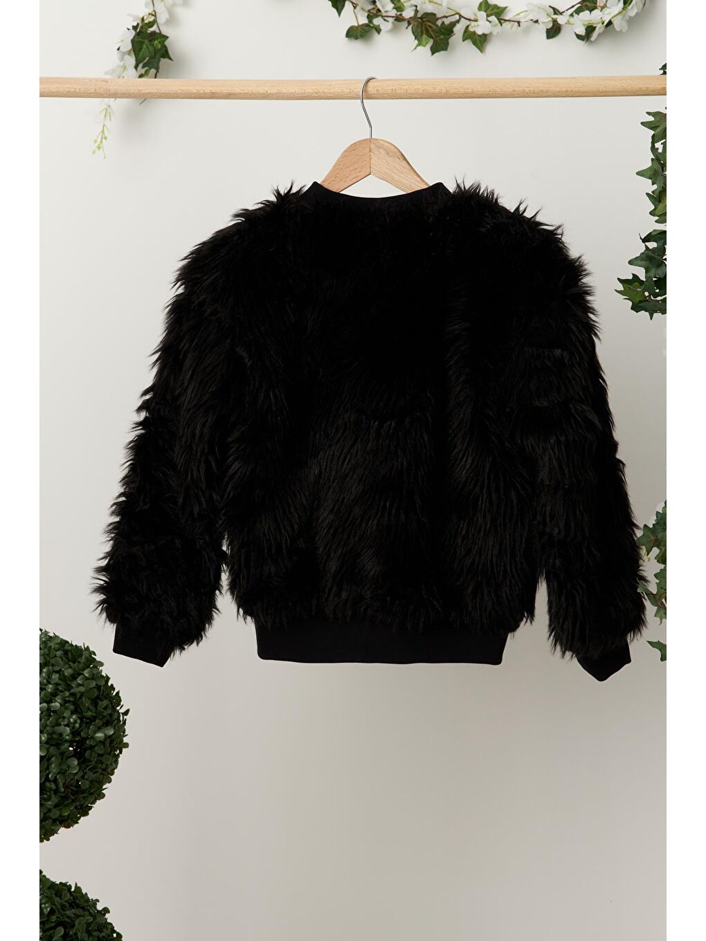 Pelüş Astarlı Siyah Mont-1