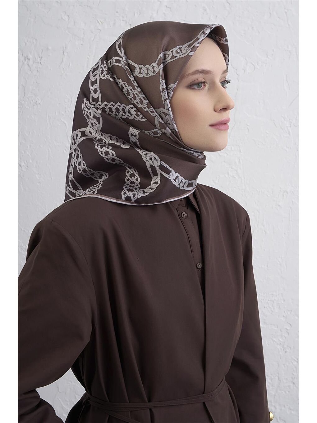Kahverengi Geometrik Desenli Saf İpek Twill Eşarp 9427D 81-2