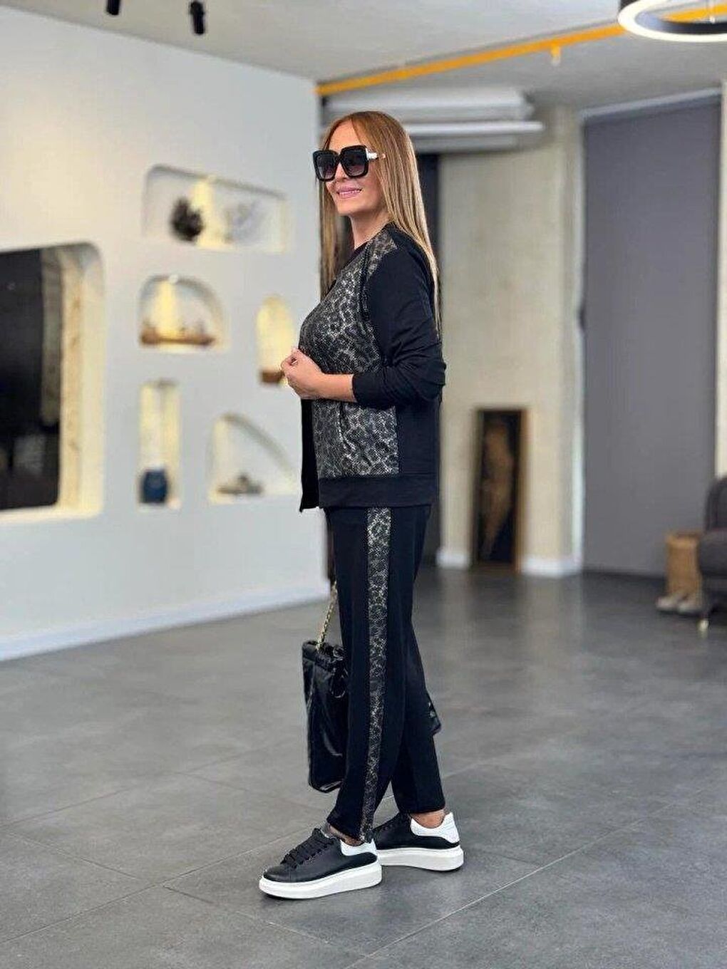 Siyah Kadın Uzun Kollu önden Fermuarlı Leopar Desenli Viskon Iki Iplik Bluz Ve Pantolon Ikili Takım-1