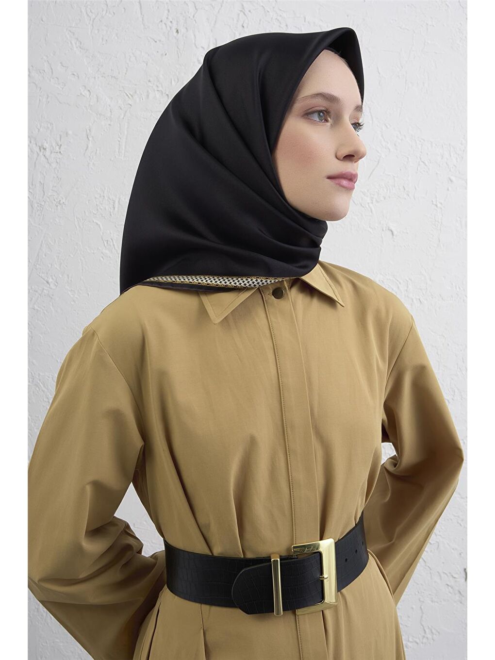 Siyah Su Yolu Desenli Saf İpek Twill Eşarp 9444D 09-1