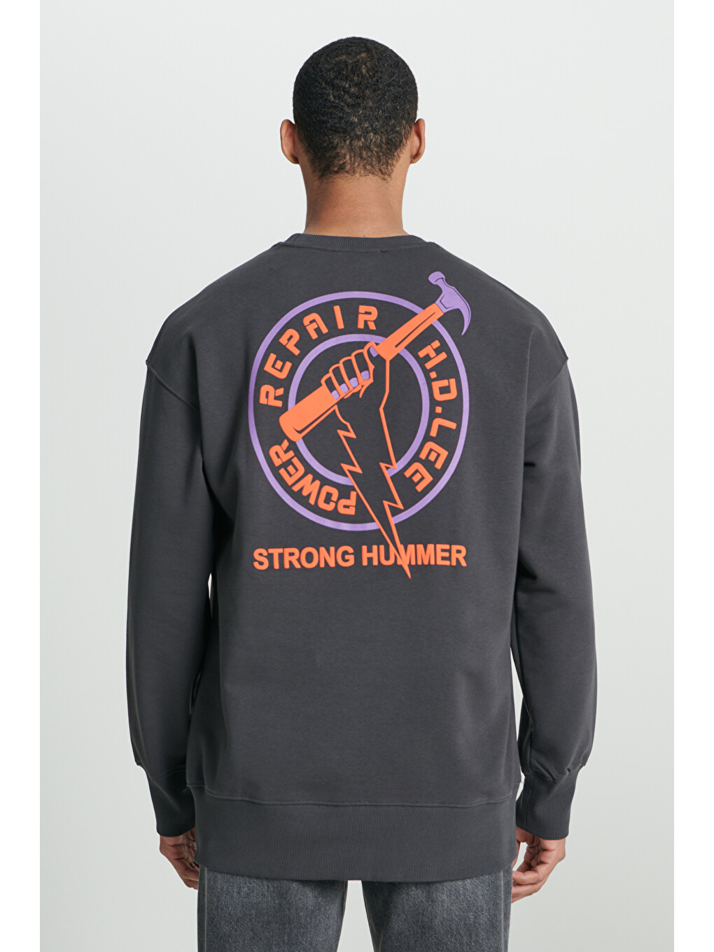 Loose Fit Rahat Kesim Bisiklet Yaka İçi Polarlı Sırt Baskılı Antrasit Sweatshirt-1