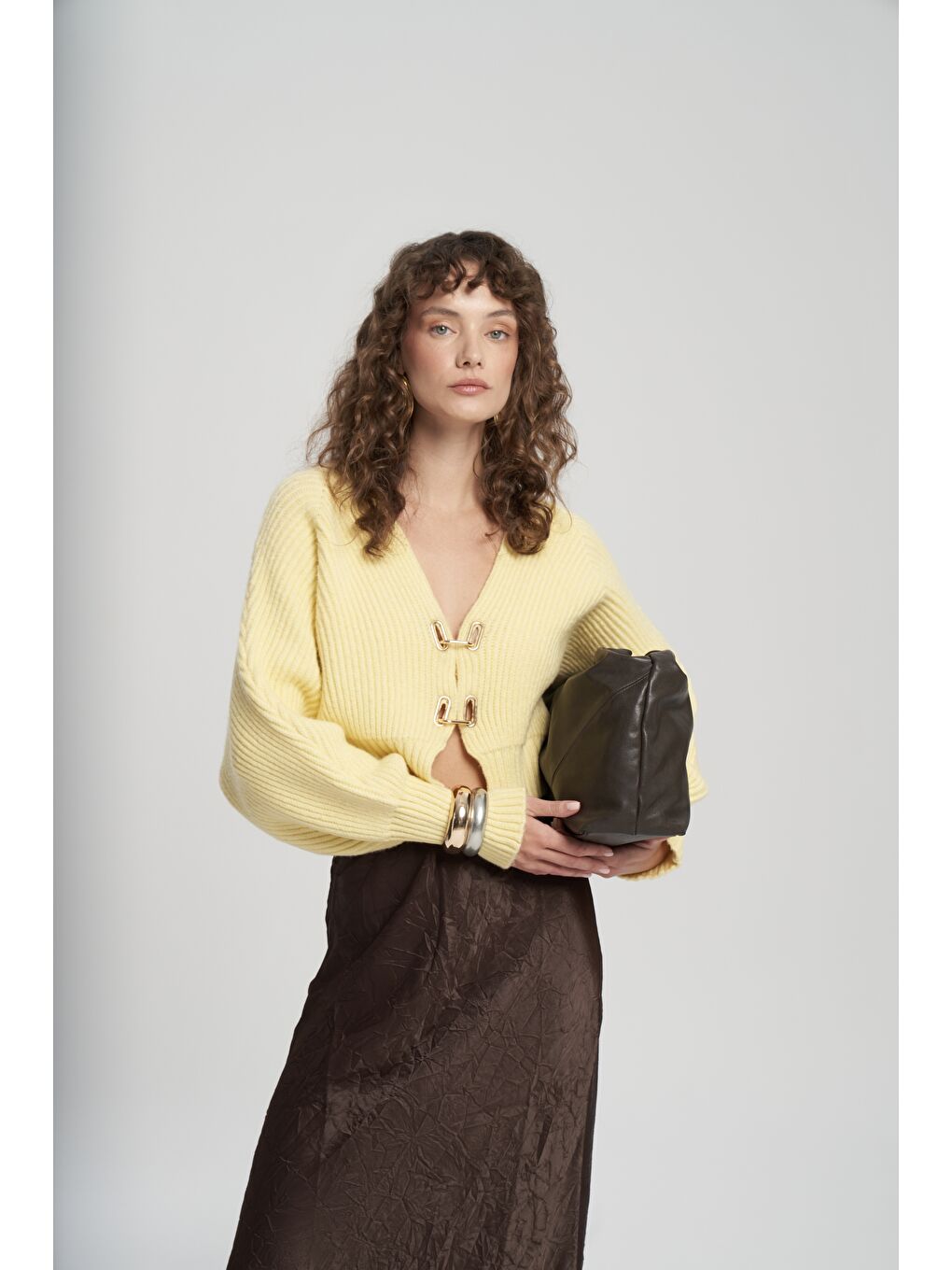 Luna Metal Detay Sarı Kısa Triko Hırka