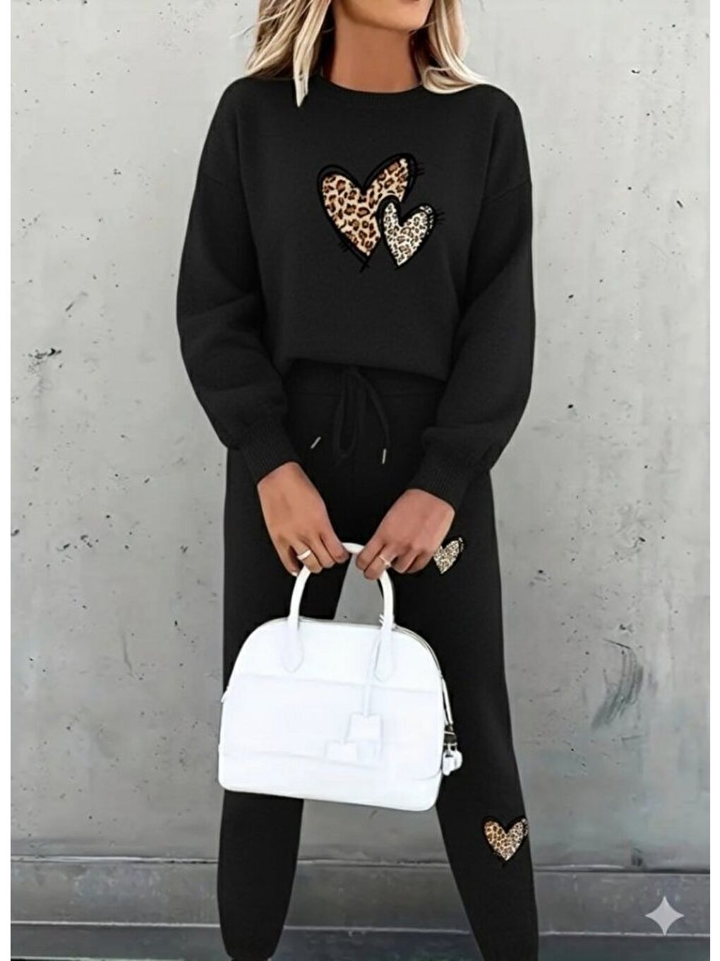 Siyah Kadın Uzun Kollu Bisiklet Yaka Kalp Desenli şardonlu üç Iplik Bluz Ve Pantolon Ikili Takım-2